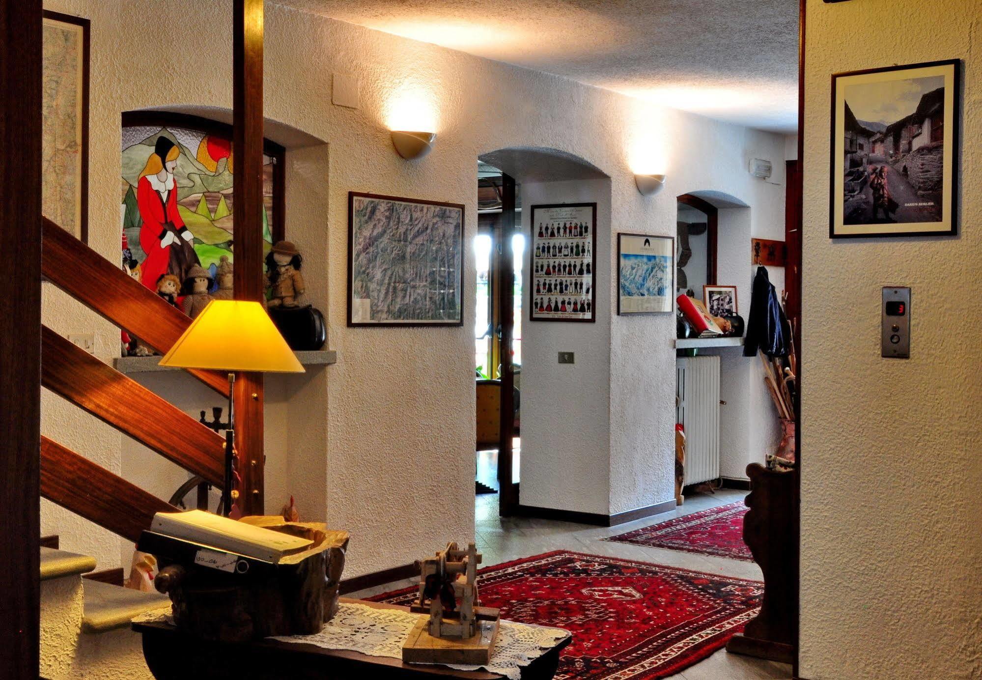 Hotel Berthod Courmayeur Dış mekan fotoğraf